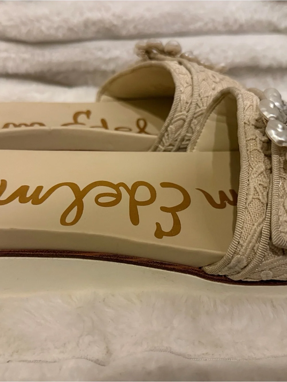 Sam Edelman Beige Lace Pearl-Buckle Slide Mules - Picture 5 of 9
